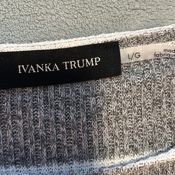 NWT Ivanka Trump Top - Picture 3 of 4